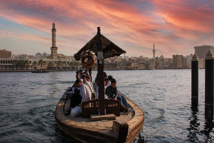 Dubai régi csónak